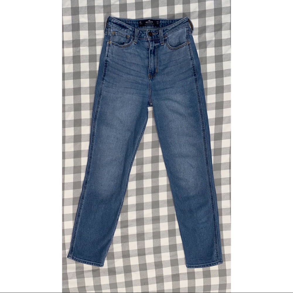 hollister high rise mom jeans